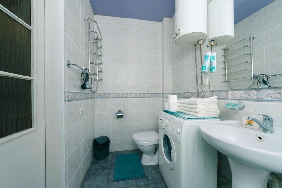 Amazing Heart Of Kiev Apartman Kültér fotó