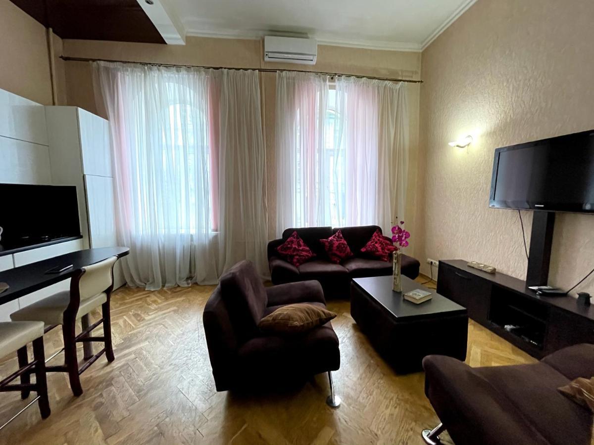 Amazing Heart Of Kiev Apartman Kültér fotó