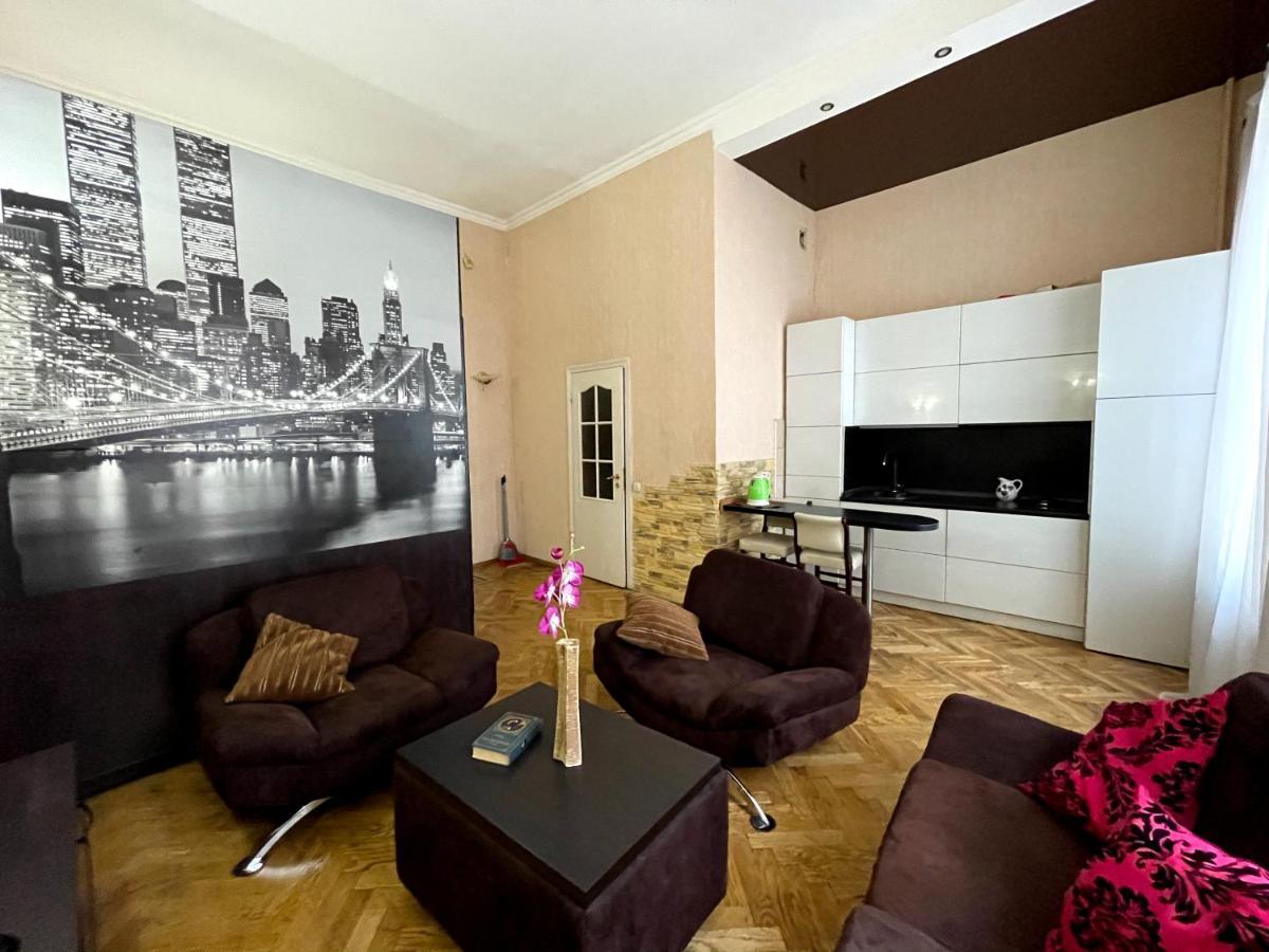 Amazing Heart Of Kiev Apartman Kültér fotó